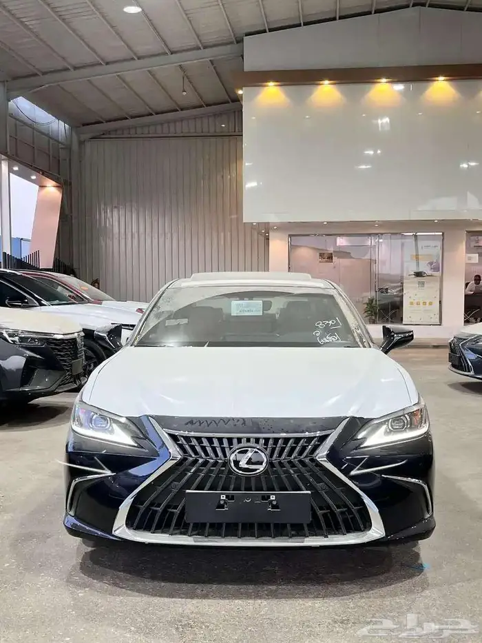 لكزس 250 AA بنزين كاش و تموييل 2025 2