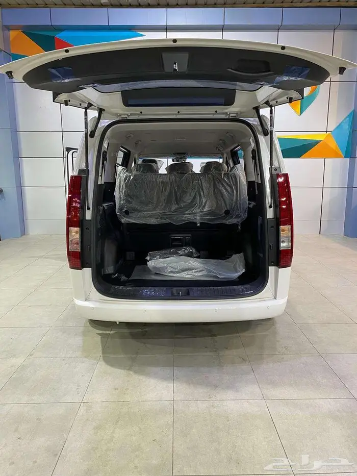 هيونداي ستاريا 9 ركاب 2025 كاش او اقساط 6