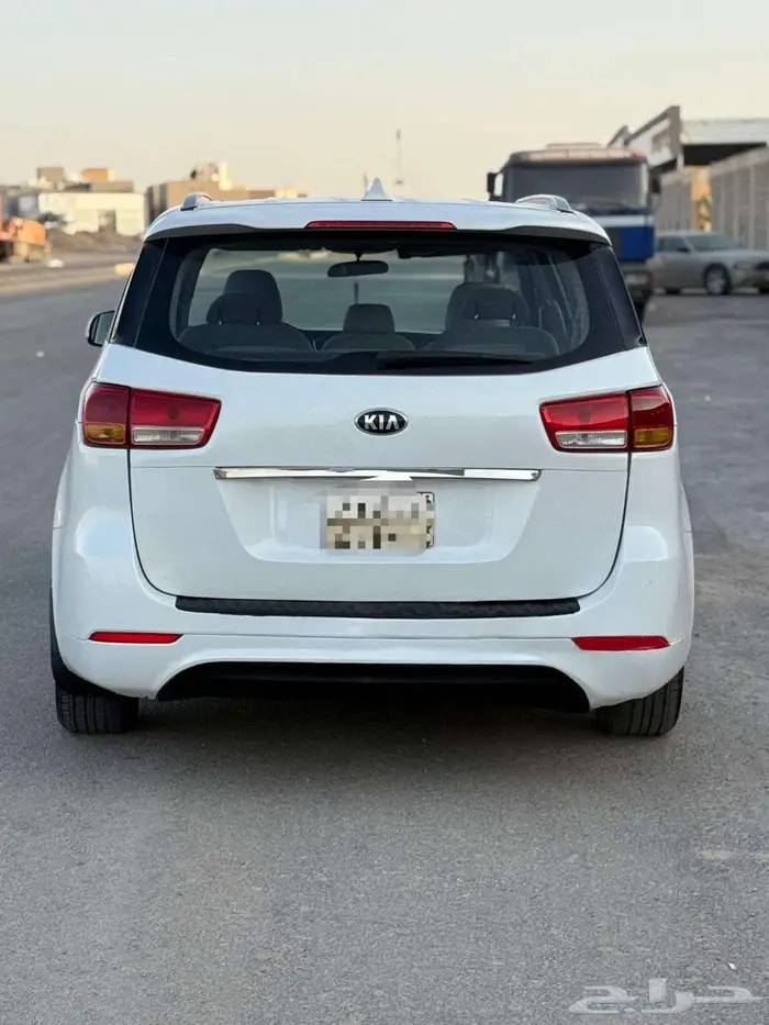 كيا كرنيفال 2016 5