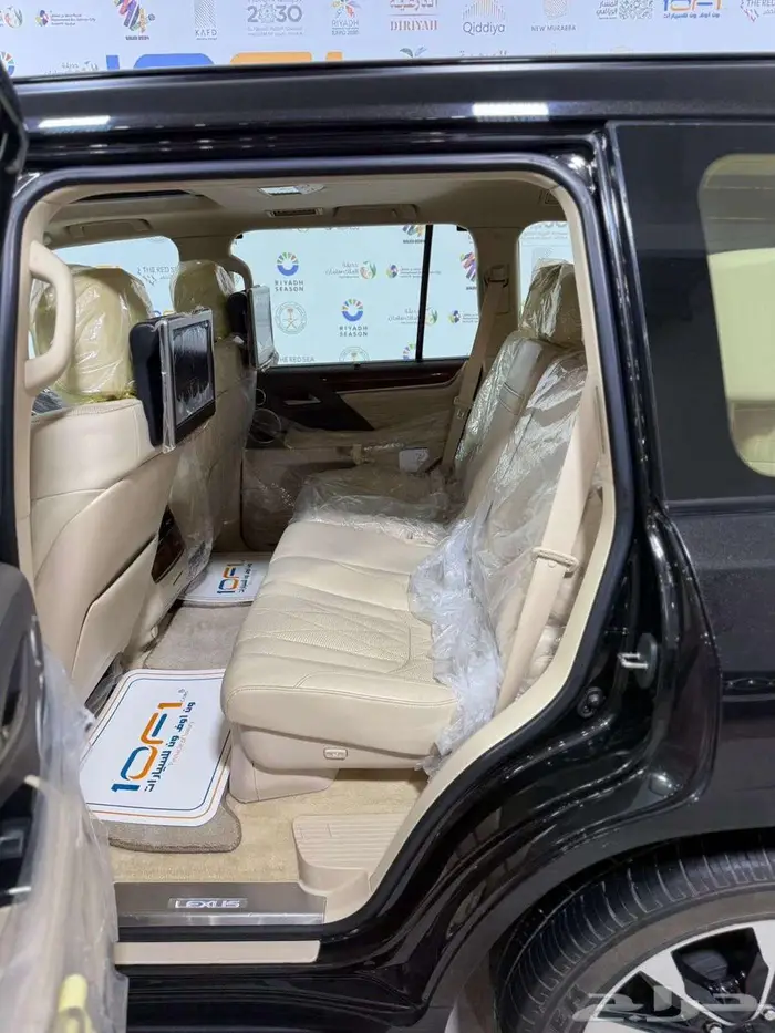 لكزس بلاك اديشن LX570 - 2020 - 77.000KM 14