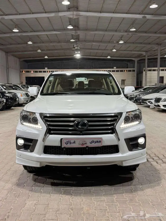 جيب لكزس 2015 LX570 سعودي خصم الخصم فل كامل 0