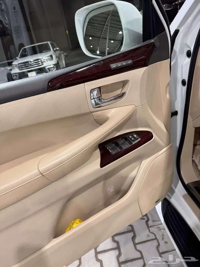 جيب لكزس 2015 LX570 سعودي خصم الخصم فل كامل 18