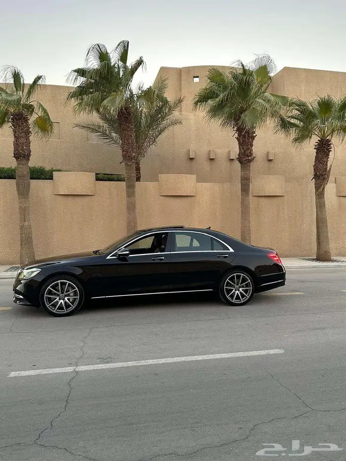مرسيدس S450 أسود 2020 بدي وكالة عداد 84 ألف بحالة الوكالة. 23