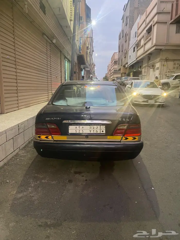 مرسدس ابو عيون 0