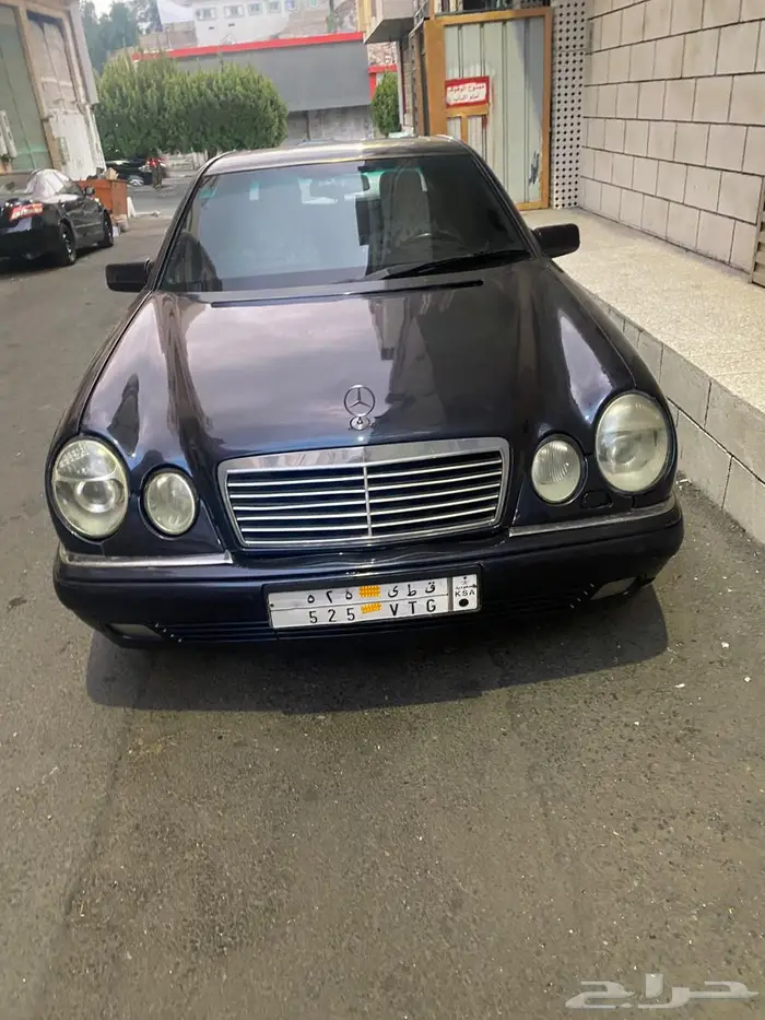 مرسدس ابو عيون 2