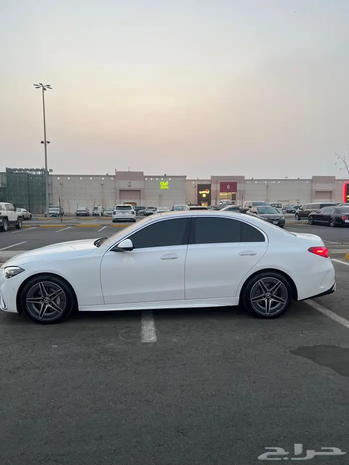 مرسيدس C200 2025 AMG 1