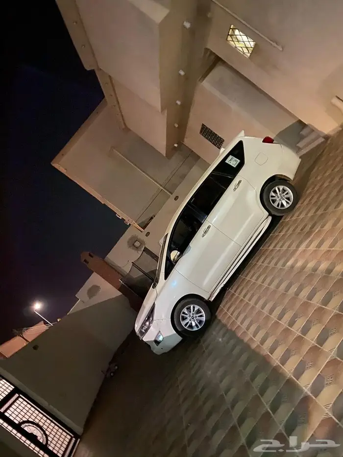 تيوتا انوفا 2017فول كامل 1