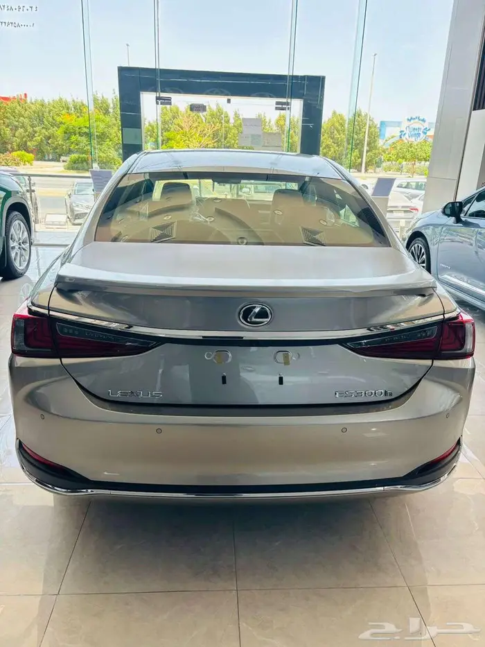 لكزس ES300 هايبرد موديل 2025 دفعتين الانماء والجزيره 0 ربح 10