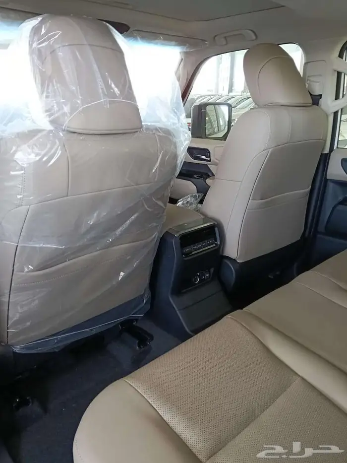 تويوتا برادوا TXL3 م 2026 بنزين ابيض - سعودي 9