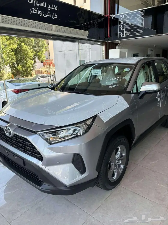 تويوتا راف فور ال اي ستاندر بدون دبل 2025 رمادي وفضي 4
