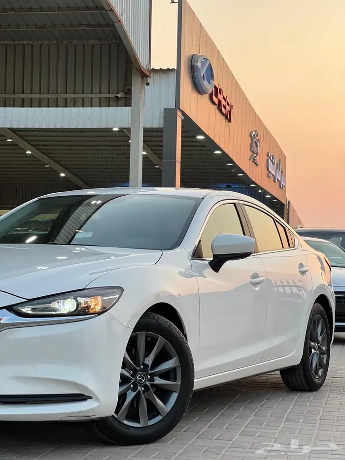 مازدا 6 موديل 2023 عداد 73 أبيض 5