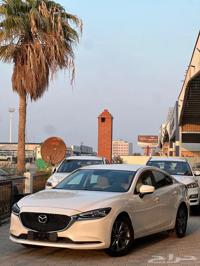مازدا 6 موديل 2023 عداد 73 أبيض 1