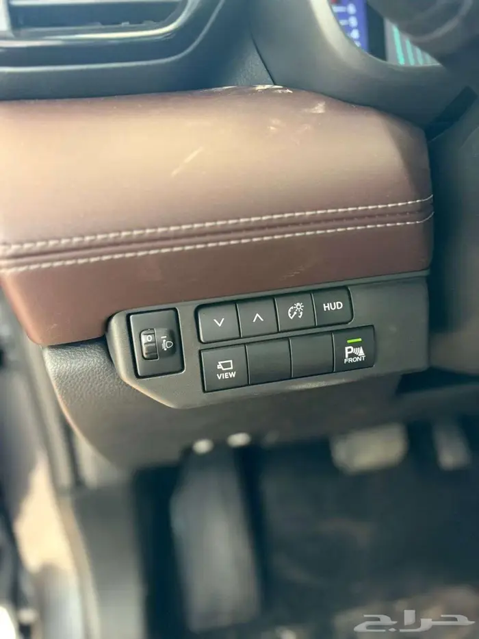 تويوتا اوربان كروزر GLX فل كامل 2026 11