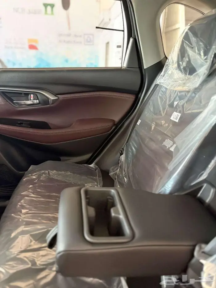 تويوتا اوربان كروزر GLX فل كامل 2026 17