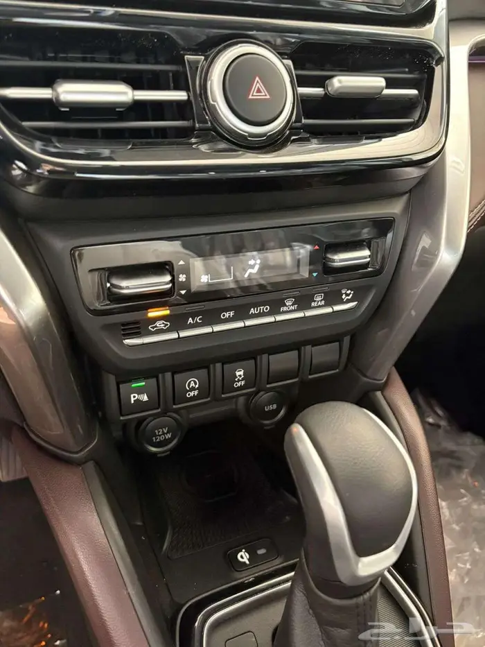 تويوتا اوربان كروزر GLX فل كامل 2026 12