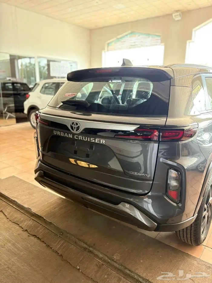 تويوتا اوربان كروزر GLX فل كامل 2026 2