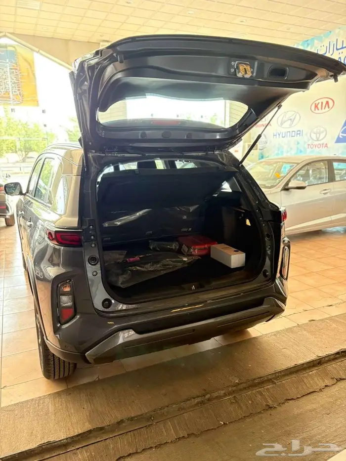 تويوتا اوربان كروزر GLX فل كامل 2026 4