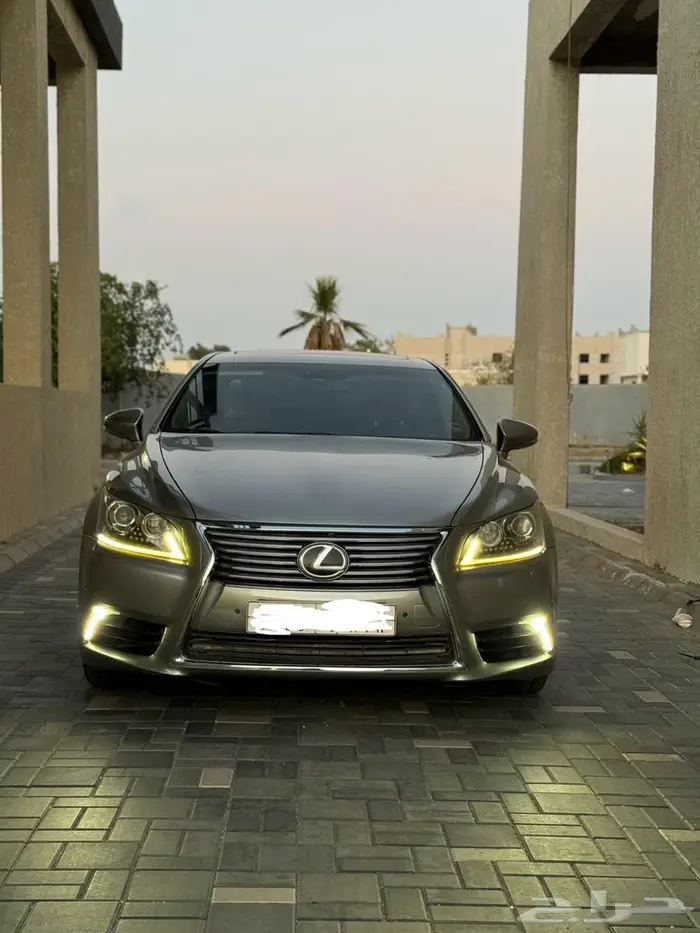 لكزس سعودي Ls 2014 2