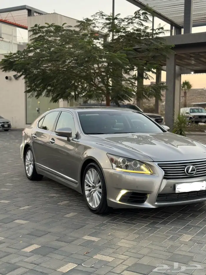 لكزس سعودي Ls 2014 9