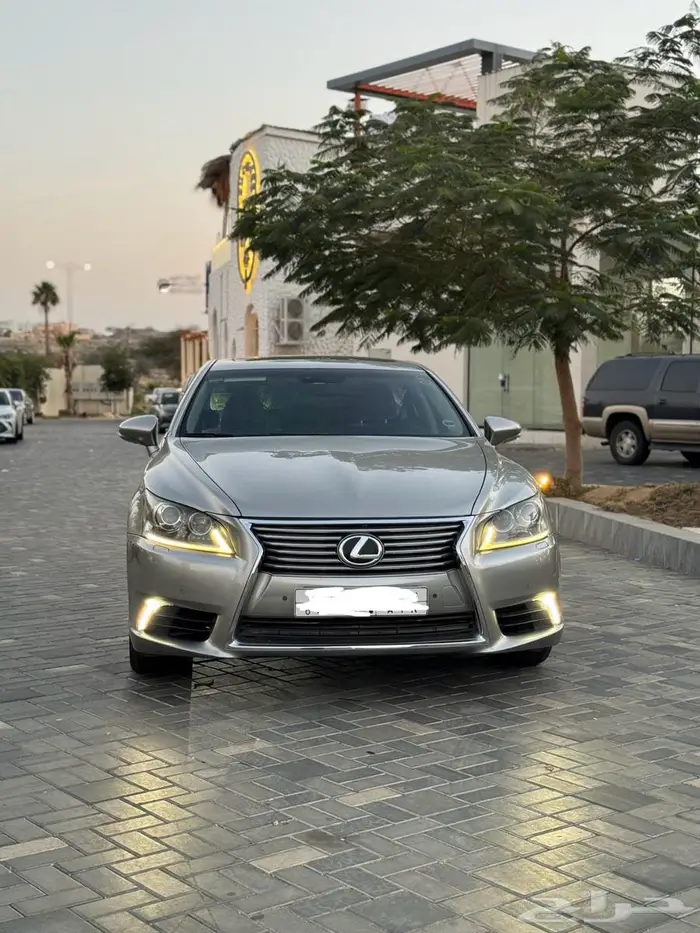 لكزس سعودي Ls 2014 8