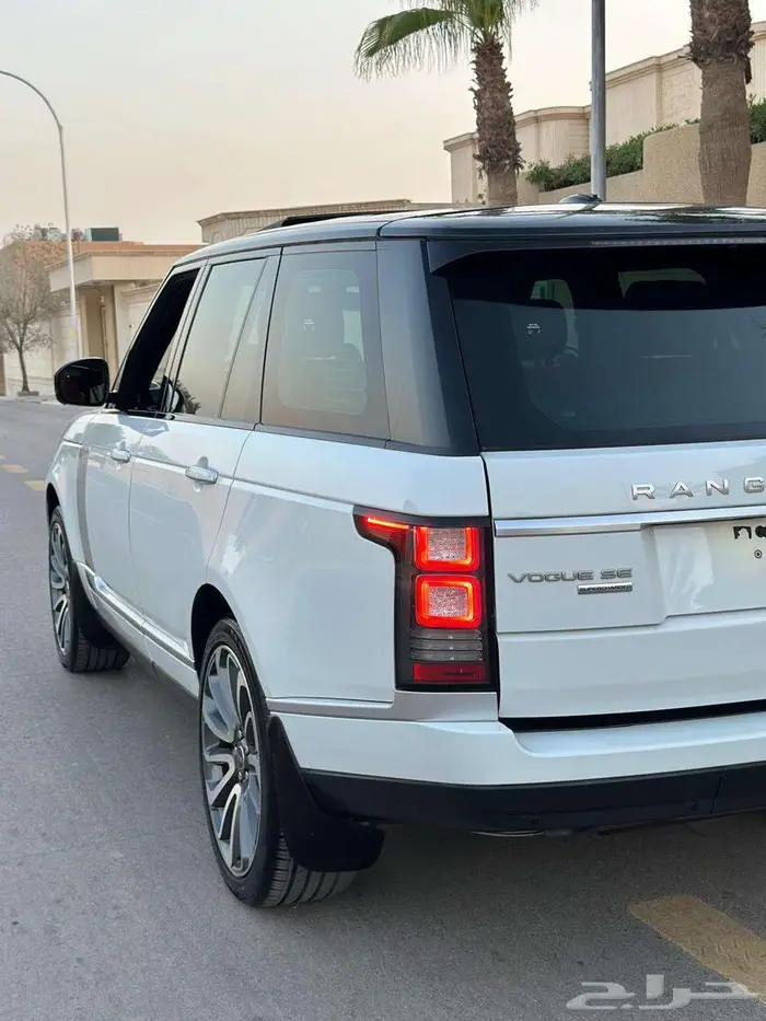 رنج روفر فوج لؤلؤي 2014 فوج سوبرتشارج نظيف جدا بحالة ممتازة 14