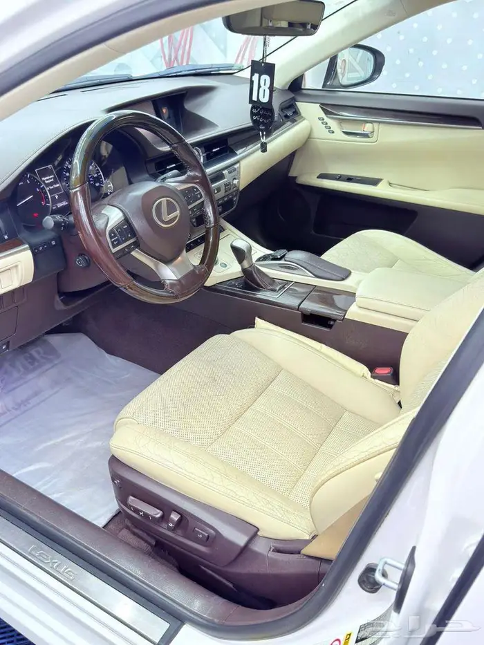 لكزس ES موديل 2016 15