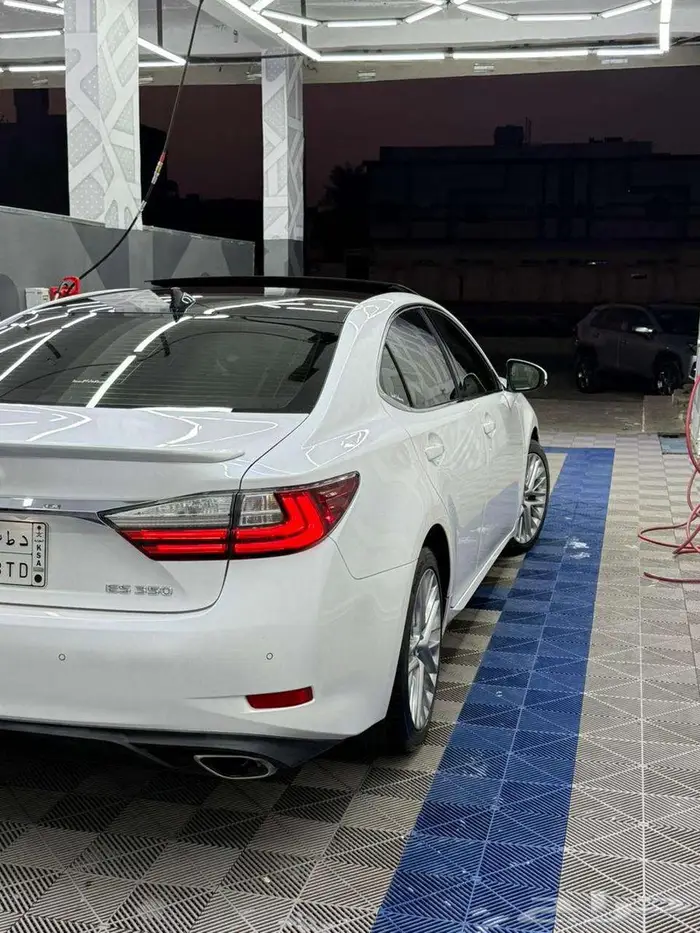 لكزس ES موديل 2016 1