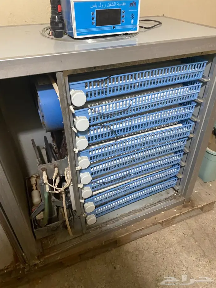 فقاسة أوتوماتيكي 1