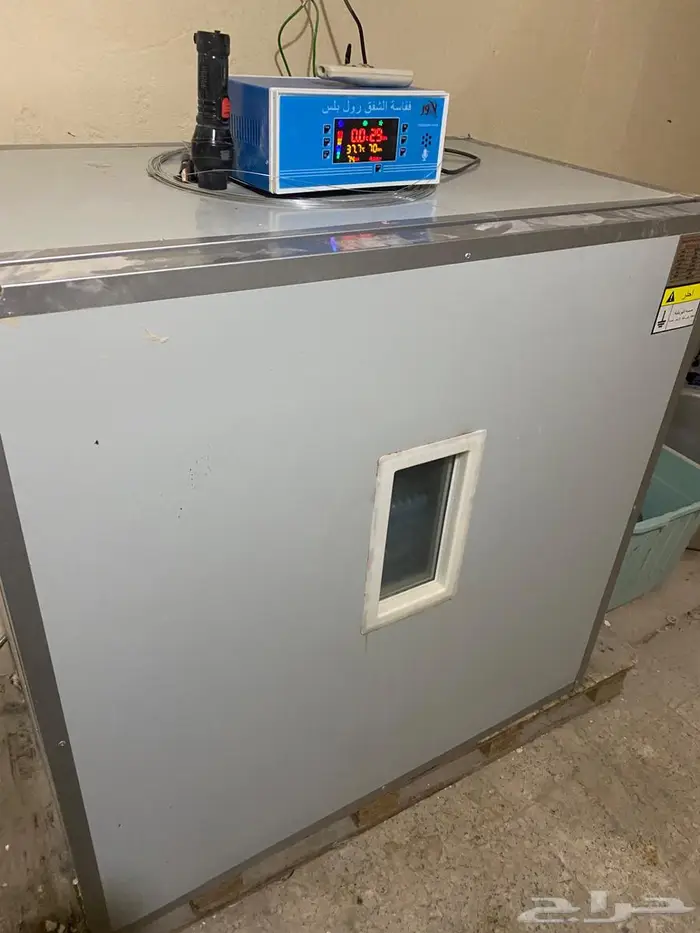 فقاسة أوتوماتيكي 0