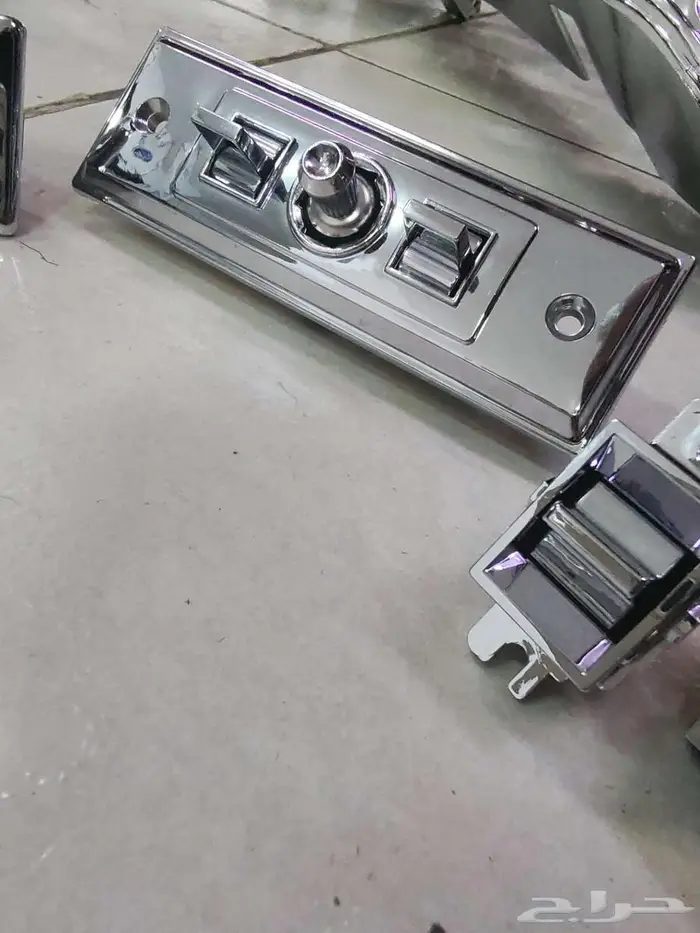 قطع تجديد بدي كابرس 90 وتحت وديكورات داخلية ونياكل وجلود 17