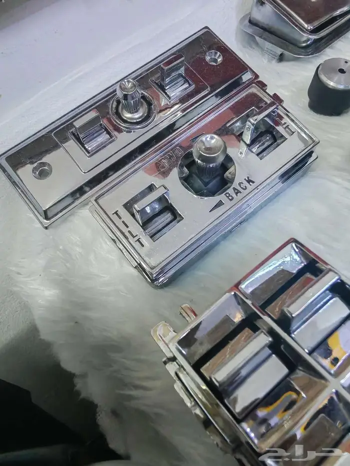 قطع تجديد بدي كابرس 90 وتحت وديكورات داخلية ونياكل وجلود 42