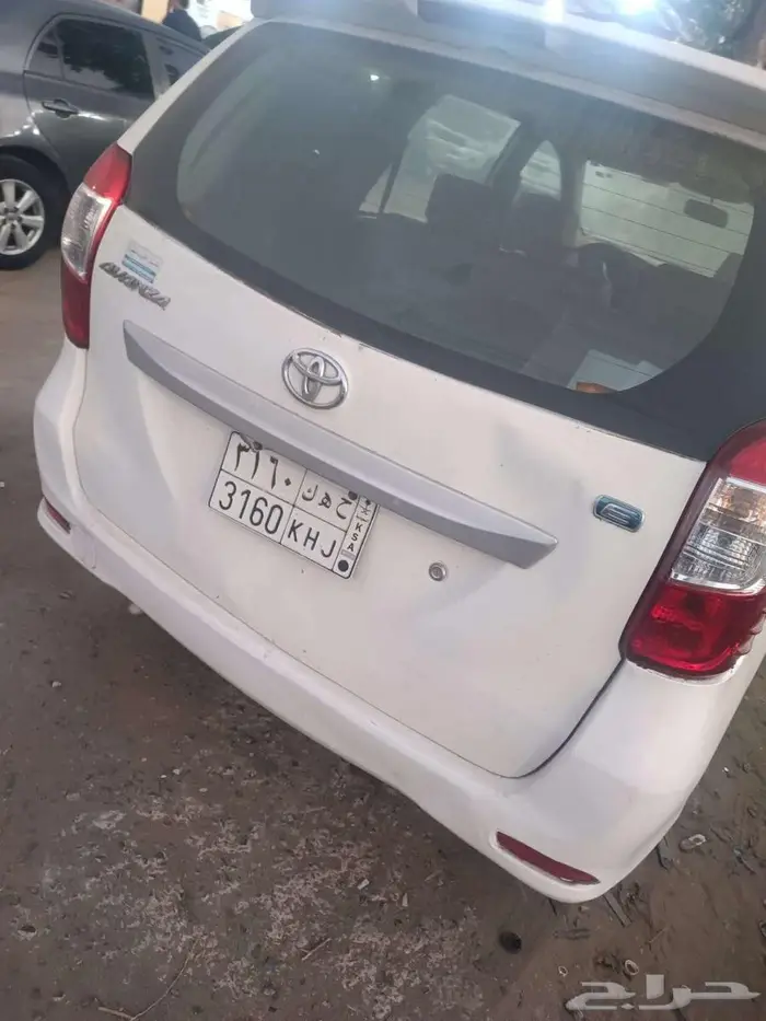 سيارة تويوتا افانزا موديل 2016 للبيع 1