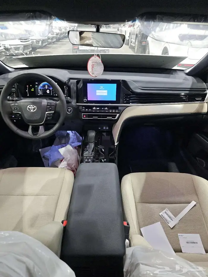 تويوتا كامري هايبرد LE هايبرد بانوراما 2025 5