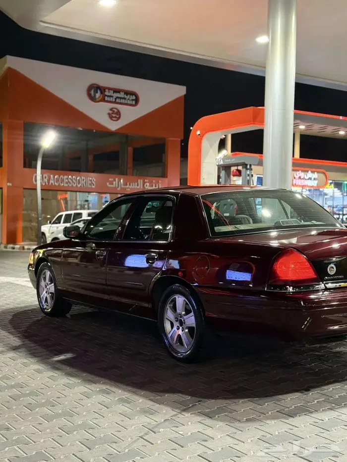 فورد فكتوريا 2008 1