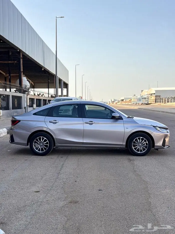 بيعة سريعة يارس 2024 عداد 11 الاف رصاصي غامق 7