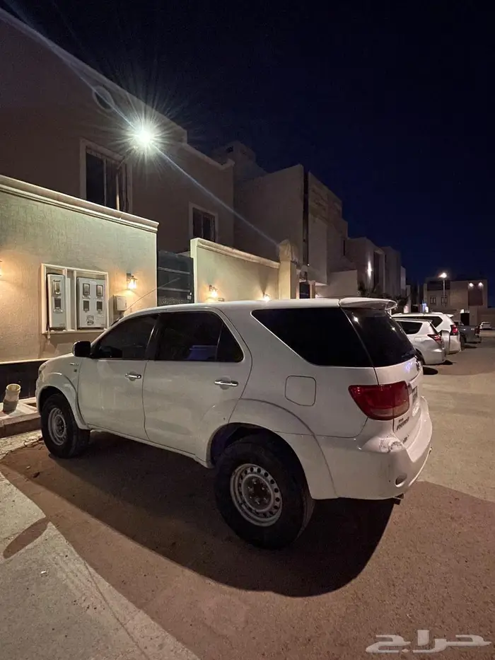 جيب فورتشنر للبيع 5