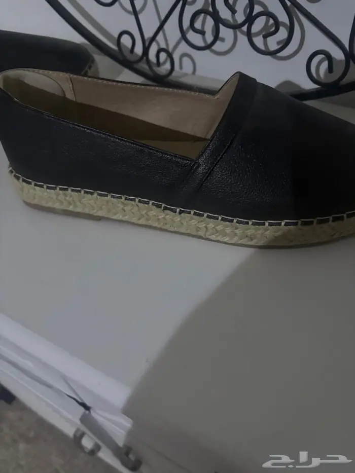 حذاء نسائي جديده لم تستخدم 2