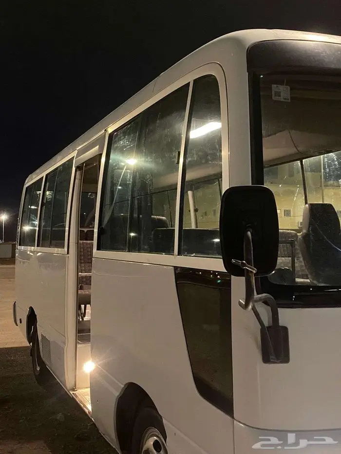 باص نيسان 0