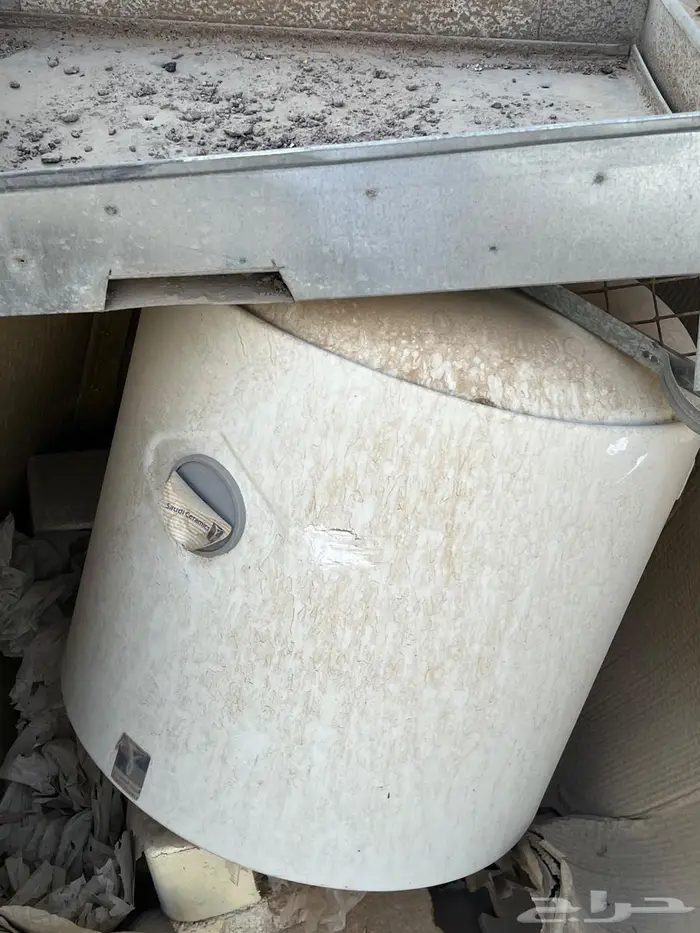 للبيع فريزر وتوجوري وطاوله وسياكل أطفال سكراب 13