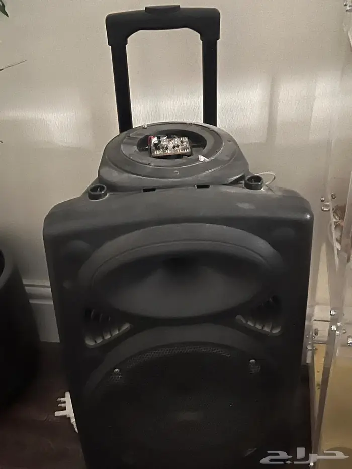 للبيع فريزر وتوجوري وطاوله وسياكل أطفال سكراب 10