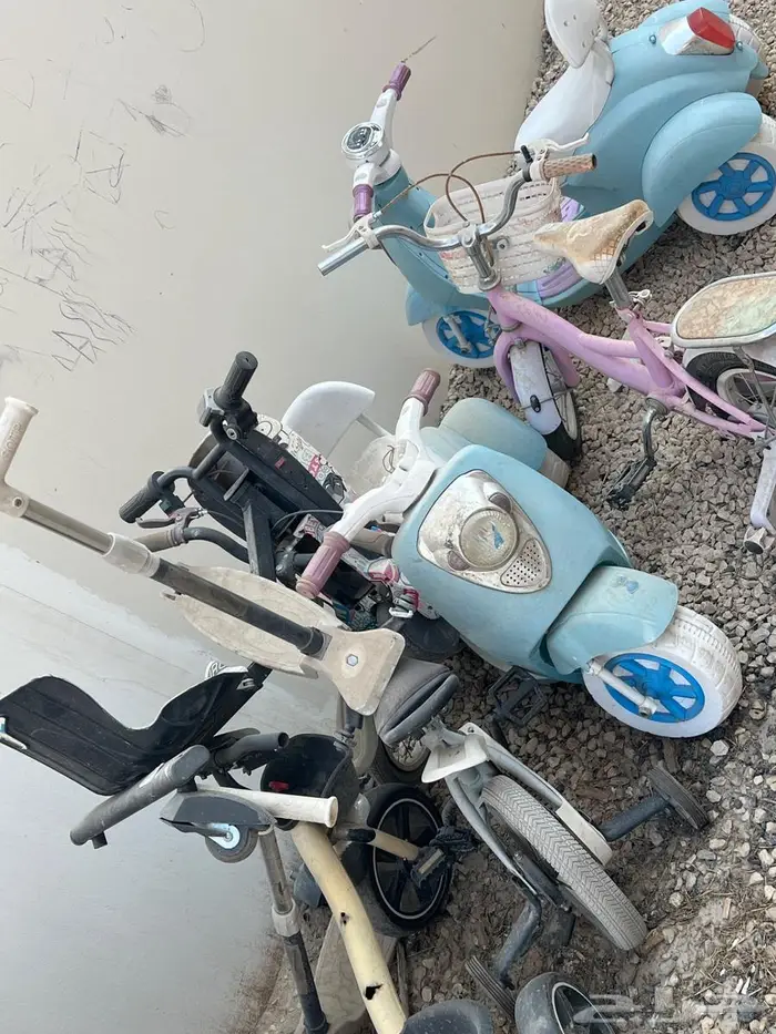 للبيع فريزر وتوجوري وطاوله وسياكل أطفال سكراب 14