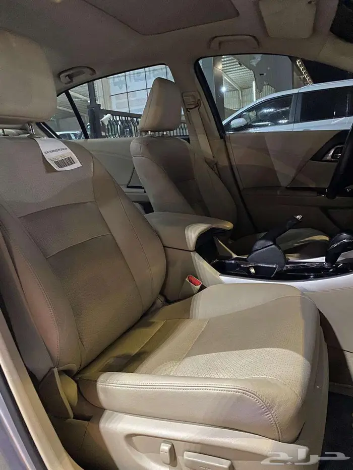 اكورد 2017 فل مخمل مخزن عداد 112000 3