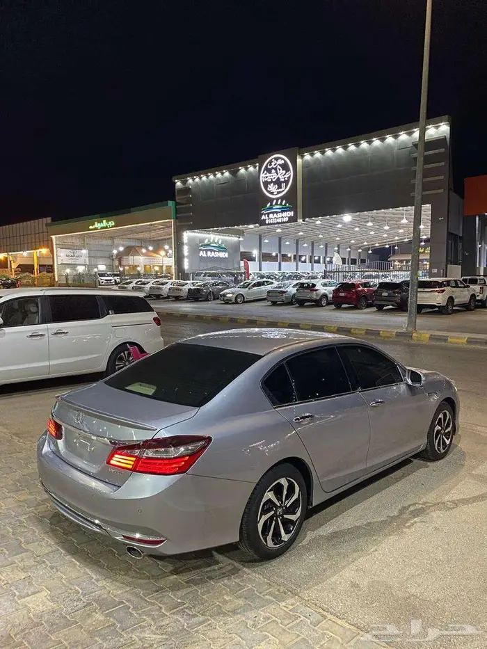 اكورد 2017 فل مخمل مخزن عداد 112000 5