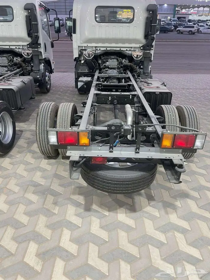 ايسوزو 4 طن قصير و طويل 2025 3