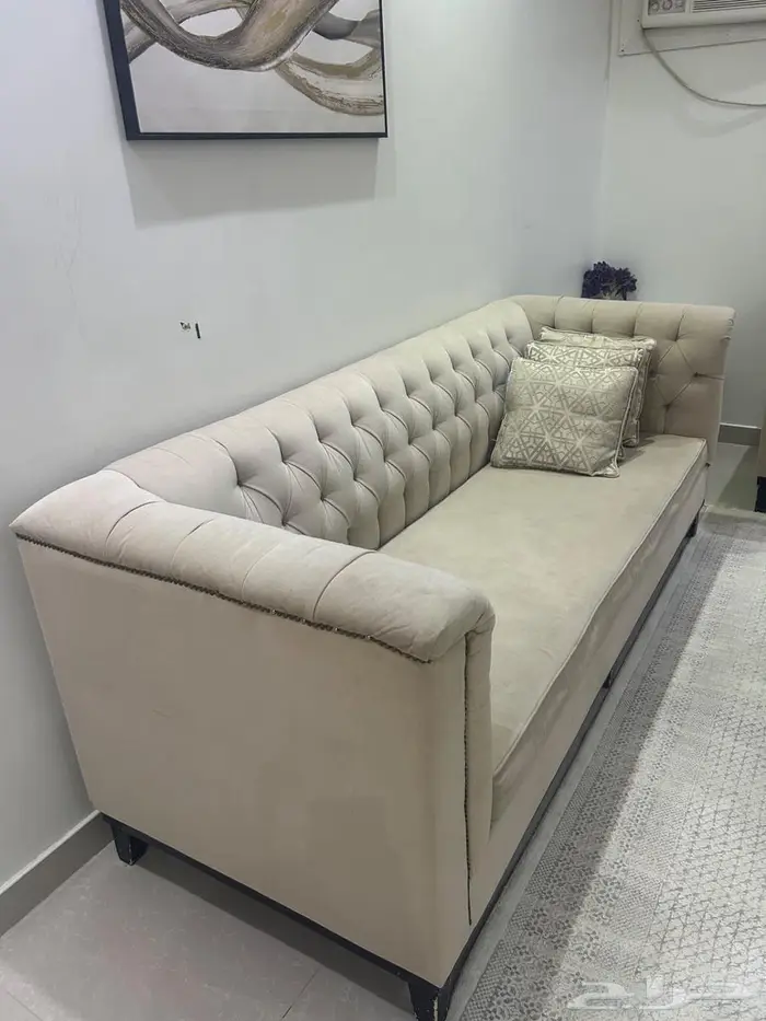 كنب للبيع مع الستارة 3