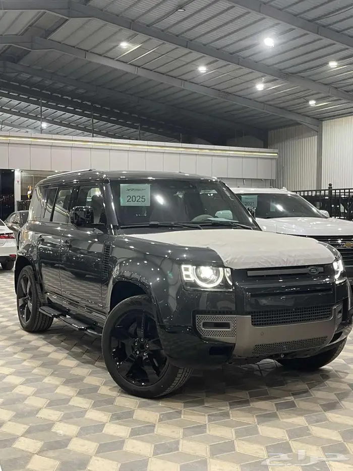 لاند روفر ديفندر I6P فل كامل 6 سلندر 2025 خليجي عرض خاص 1