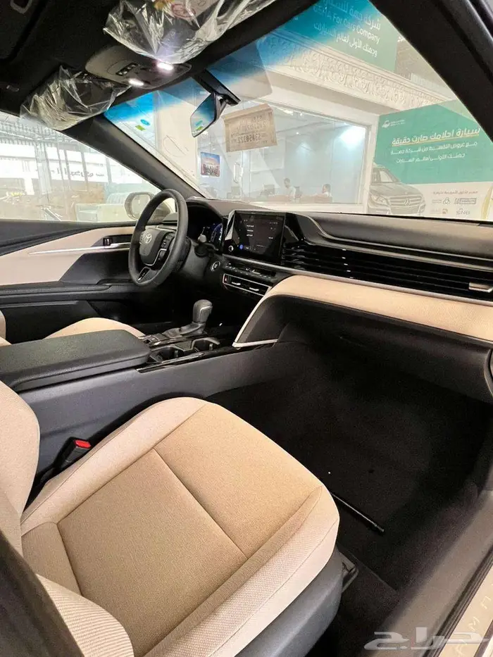 كامري LE بانوراما أبيض بنزين وهايبرد 2025 جميع الالوان 13