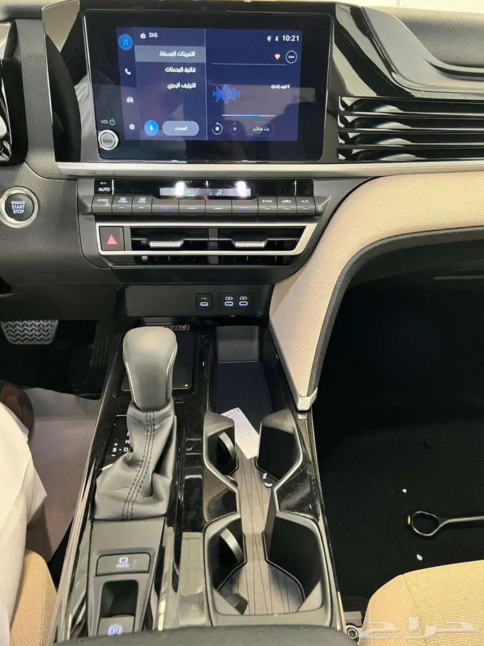 كامري LE بانوراما أبيض بنزين وهايبرد 2025 جميع الالوان 12