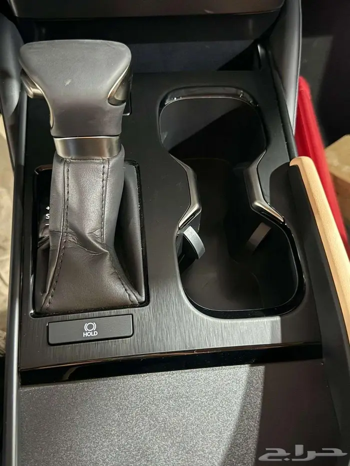 لكزس ES 250 بريمي فتحة سقف 2025 اللون ابيض 21