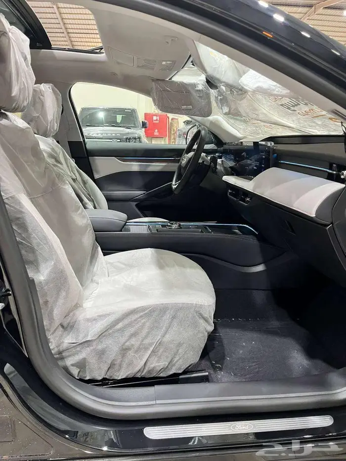 عرض خاص فورد تورس تيتانيوم موديل 2026 بطاقه جمركيه 6